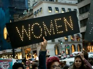 Φωτογραφία για Οι κατευθυνόμενες διαδηλώσεις στις ΗΠΑ εκθέτουν το γυναικείο κίνημα!