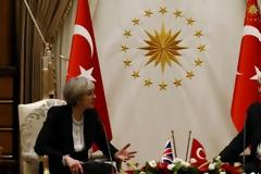 «ΚΑΤΑΝΟΗΣΗ» ΜΕΪ ΣΤΙΣ ΘΕΣΕΙΣ ΤΗΣ ΤΟΥΡΚΙΑΣ ΓΙΑ ΕΓΓΥΗΣΕΙΣ ΣΤΟ ΚΥΠΡΙΑΚΟ