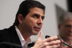 Γκιουλέκας: Ο Τσίπρας υπογράφει ό,τι του δίνουν