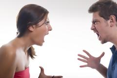 10 κλασικοί αλλά κουτοί λόγοι καυγάδων μεταξύ ζευγαριών