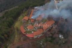 Πατρινή μαθηματικός η Ηγουμένη της Ι.Μ. Βαρνάκοβας που καταστράφηκε από τη χθεσινή πυρκαγιά