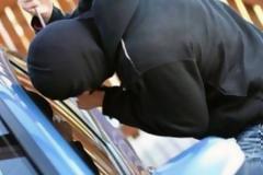 Διέρρηξε τρία αυτοκίνητα σε ένα βράδυ στο Βόλο