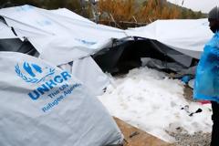 Τραγωδία χωρίς τέλος στη Μόρια με νεκρούς και δηλητηριασμένους από μαγκάλια