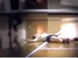 Φωτογραφία για Σοκαριστικό: 17χρονη αθλήτρια υπέστη ανακοπή καρδιάς την ώρα του αγώνα και... [video]