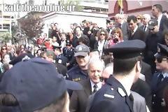 ΓΙΟΥΧΕΣ ΣΤΟΝ ΑΝΘΕΛΛΗΝΑ ΔΗΜΑΡΧΟ ΚΑΛΛΙΘΕΑΣ!