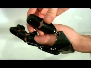 Φωτογραφία για VIDEO: Το γάντι που σου επιτρέπει να… τηλεφωνείς