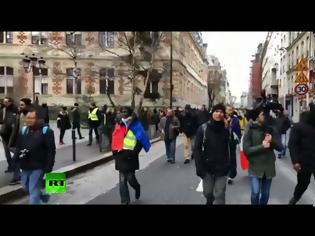 Φωτογραφία για Τα Κίτρινα γιλέκα της Γαλλίας κατεβαίνουν στους δρόμους για ένατο Σάββατο κινητοποιήσεων