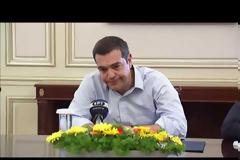 Αύξηση στους μισθούς των καθαριστριών ανακοίνωσε ο Πρωθυπουργός