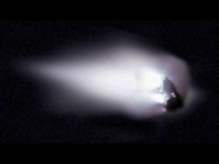 Φωτογραφία για Ο κομήτης του Halley θα μπορούσε να είναι ένα εξωγήινο διαστημόπλοιο, σύμφωνα με ενδείξεις, λέει ερευνητής