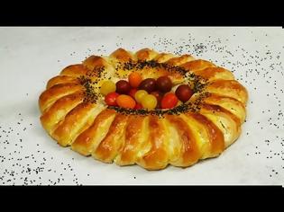 Φωτογραφία για Θεϊκή τυρόπιτα με ζύμη γιαουρτιού ελαφριά και πεντανόστιμη-ΒΙΝΤΕΟ