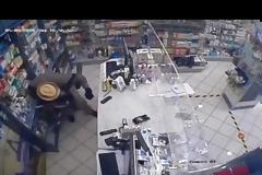 Βίντεο από ληστεία στα Πατήσια!