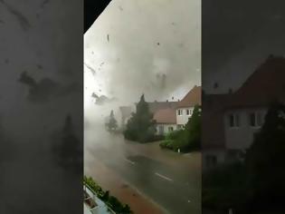Φωτογραφία για Τυφώνας στην Τσεχία!!