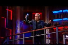 Brian Greene: Πώς μπορείς με ένα απλό πείραμα να εξηγήσεις τις συνθήκες έλλειψης βαρύτητας;
