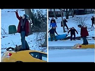 Φωτογραφία για Καναδάς: Βυθιζόταν το αυτοκίνητο της και εκείνη έβγαζε selfie (Video)