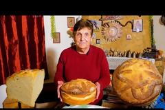 ΑΡΤΑ : Χριστόψωμο παραδοσιακό ( βιντεο )