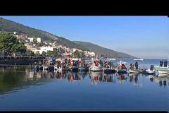 Ο Αγιασμός των υδάτων στην Αμφιλοχία: Ποιος έπιασε τον Σταυρό (βίντεο – φωτογραφίες)