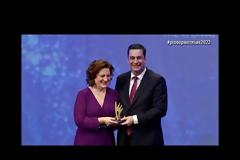 Πρόσωπα της χρονιάς: Τιμήθηκε η αρχαιολόγος Ολυμπία Βικάτου για το έργο της – Ποιους ευχαρίστησε (video)