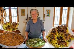 Παραδοσιακό λαχανόψωμο Αγράφων  (βιντεο)