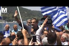 Τον Κυριάκο Μητσοτάκη υποδέχθηκαν οι υποψήφιοι Βουλευτές ΝΔ Λευκάδας στην Αμφιλοχία – Ο Πρόεδρος της Νέας Δημοκρατίας δεσμεύθηκε εκ νέου για την υλοποίηση της υποθαλάσσιας ζεύξης –  Υποσχέθηκε ότι θα επισκεφθεί τη Λευκάδα ως Πρωθυπουργός