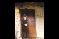 2564 - Οι άγιοι της διπλανής πόρτας