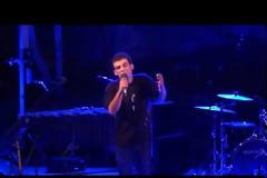 Tαράξτε τους στην μουσικότητα